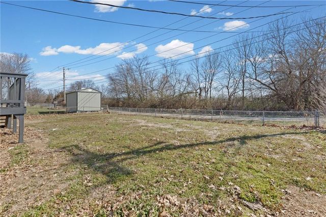 1707 Stacy Road, Harrisonville, MO 64701