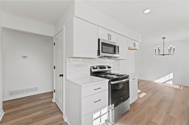 1707 Stacy Road, Harrisonville, MO 64701