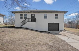 1707 Stacy Road, Harrisonville, MO 64701