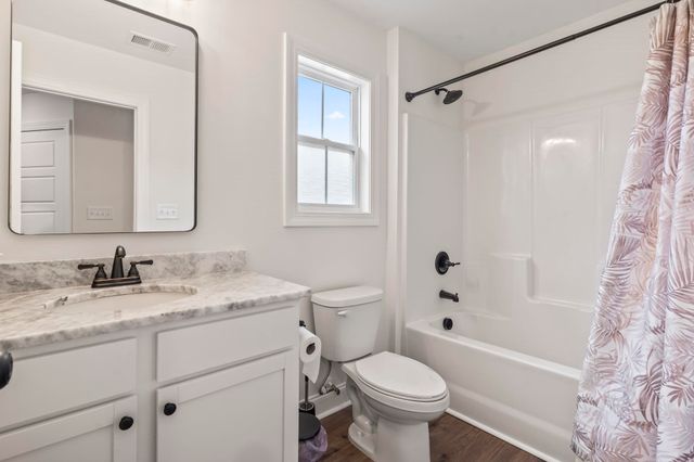 207 Putney Ct., Conway, SC 29526