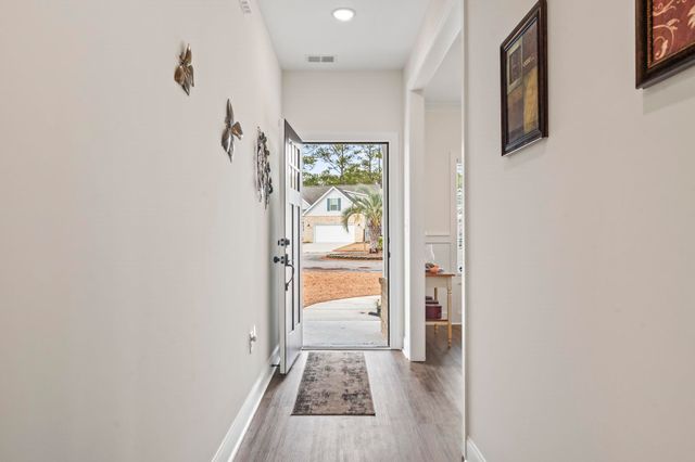 207 Putney Ct., Conway, SC 29526