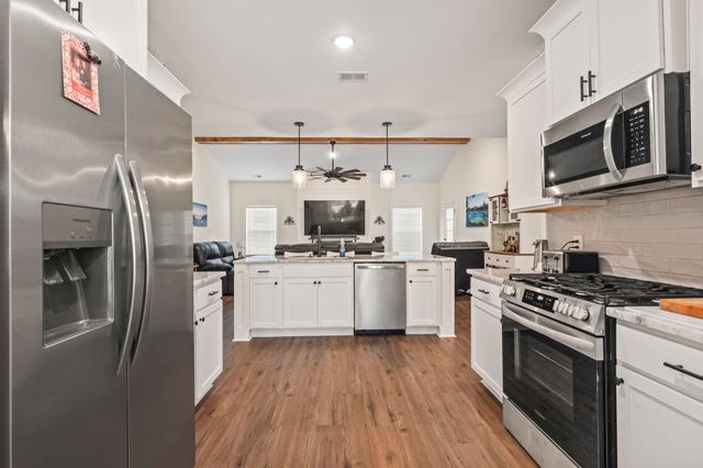 207 Putney Ct., Conway, SC 29526