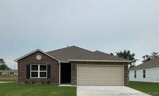 1106 W Fargo Road, Claremore, OK 74019