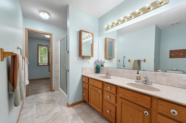 1009 S Sandalwood St, Wichita, KS 67230