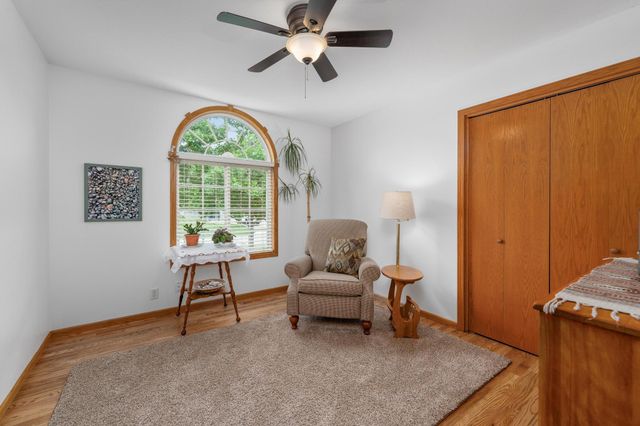 1009 S Sandalwood St, Wichita, KS 67230