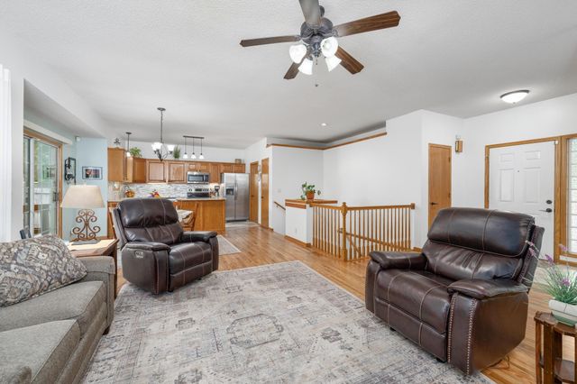 1009 S Sandalwood St, Wichita, KS 67230