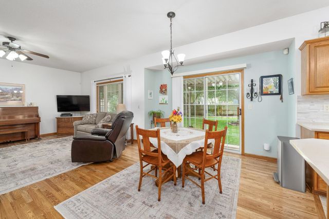 1009 S Sandalwood St, Wichita, KS 67230