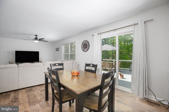 17447 JACKSON DR, Bowling Green, VA 22427