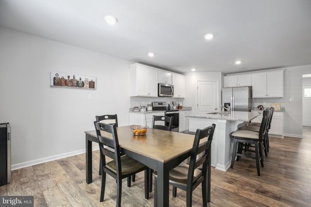 17447 JACKSON DR, Bowling Green, VA 22427