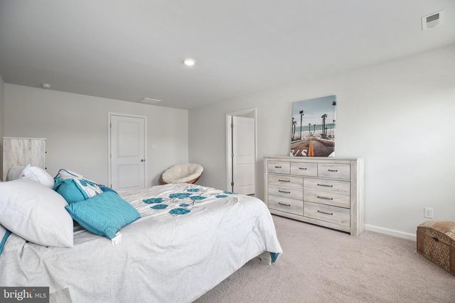 17447 JACKSON DR, Bowling Green, VA 22427