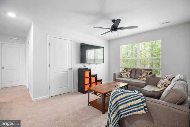 17447 JACKSON DR, Bowling Green, VA 22427