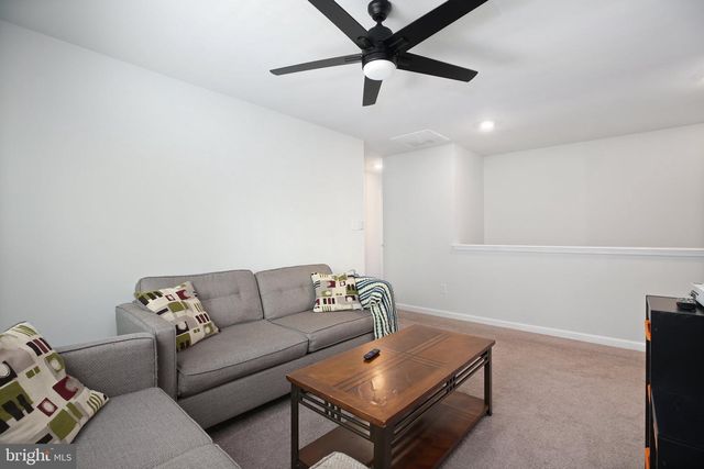 17447 JACKSON DR, Bowling Green, VA 22427