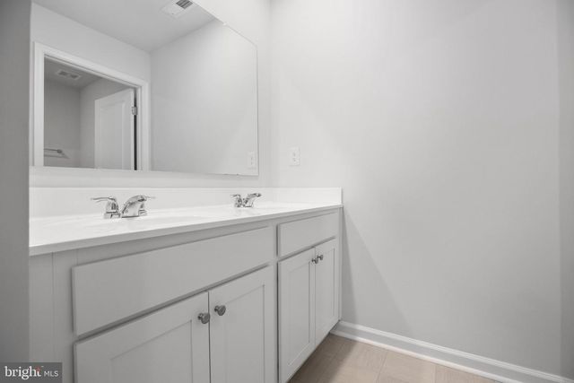 17447 JACKSON DR, Bowling Green, VA 22427