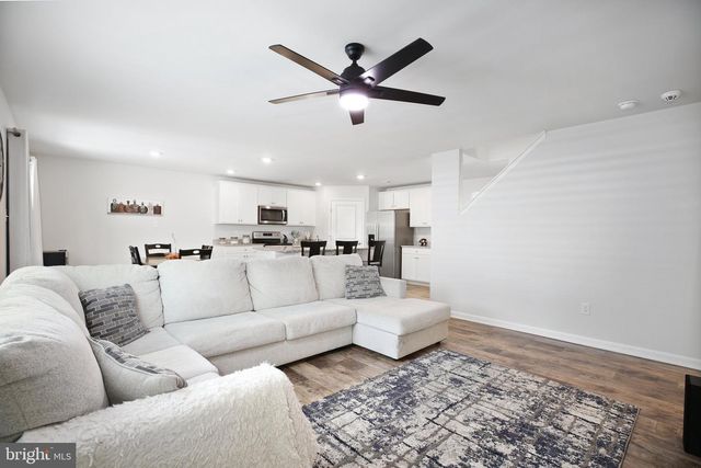 17447 JACKSON DR, Bowling Green, VA 22427