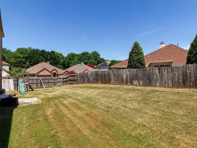 4001 Chinaberry Drive, Garland, TX 75043