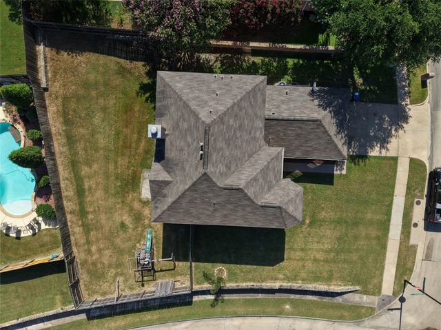 4001 Chinaberry Drive, Garland, TX 75043