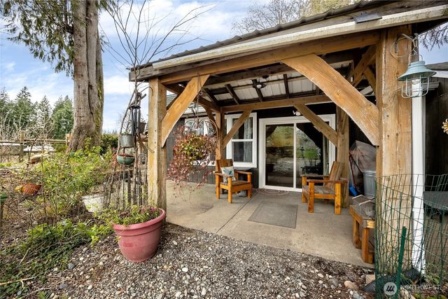 171 E Old Farm Rd, Shelton, WA 98584