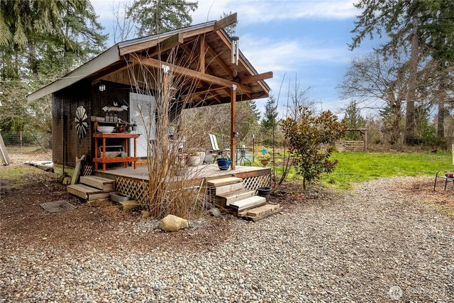 171 E Old Farm Rd, Shelton, WA 98584