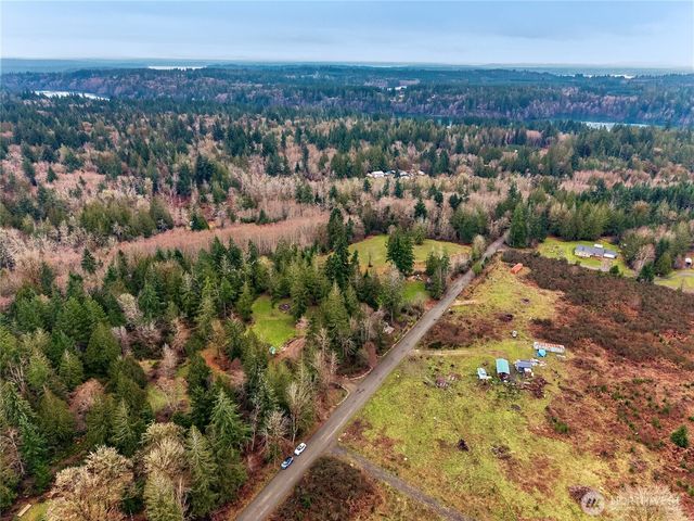 171 E Old Farm Rd, Shelton, WA 98584