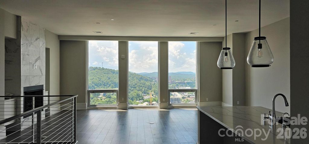 7 Patton Avenue 1803, Asheville, NC 28801