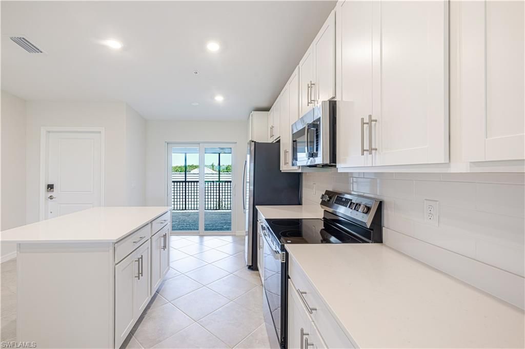 15435 GREEN ACRES AVE 2527, PUNTA GORDA, FL 33982 — photo 3