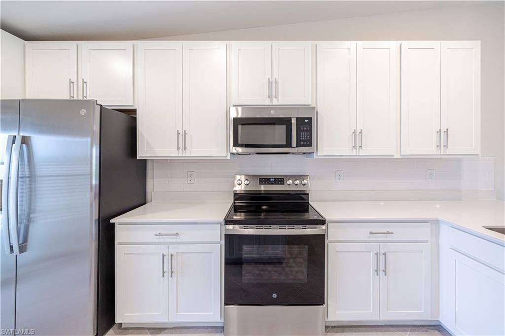 15435 GREEN ACRES AVE 2527, PUNTA GORDA, FL 33982 — photo 5