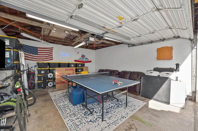 5262 L St, Sacramento, CA 95819