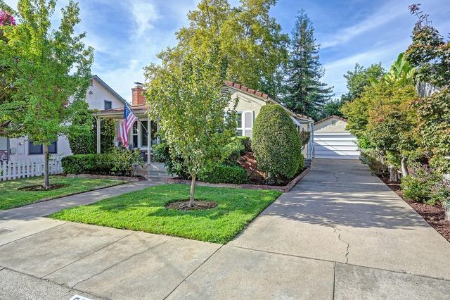 5262 L St, Sacramento, CA 95819