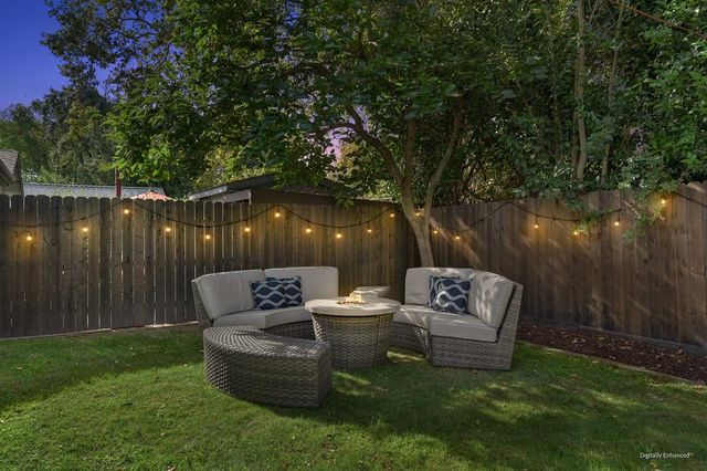 5262 L St, Sacramento, CA 95819