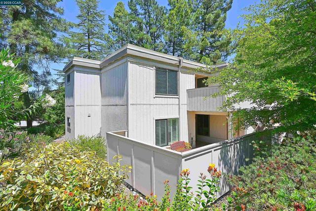 1332 Canyonwood Ct 2, Walnut Creek, CA 94595