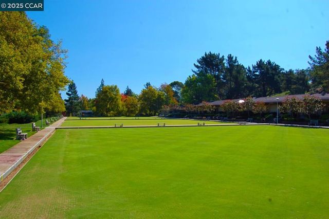 1332 Canyonwood Ct 2, Walnut Creek, CA 94595