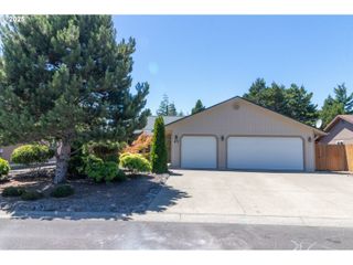47 PARK VILLAGE Dr, Florence, OR 97439