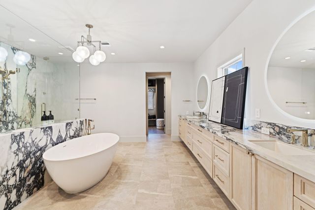 6012 Riverview Way, Houston, TX 77057