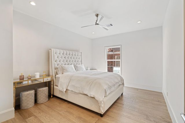 6012 Riverview Way, Houston, TX 77057