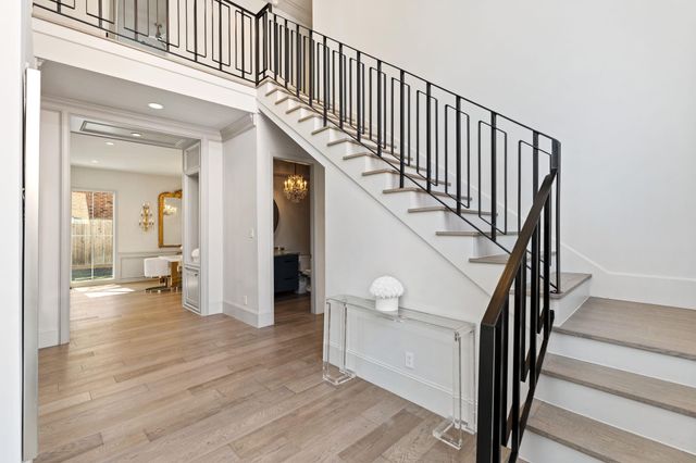 6012 Riverview Way, Houston, TX 77057