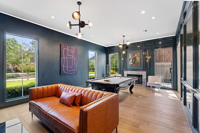 6012 Riverview Way, Houston, TX 77057