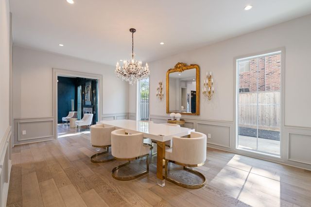 6012 Riverview Way, Houston, TX 77057