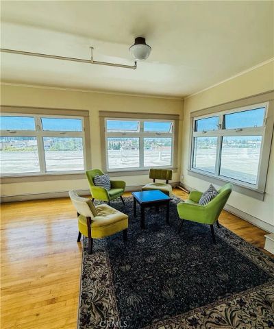 325 W 3rd 507, Long Beach, CA 90802