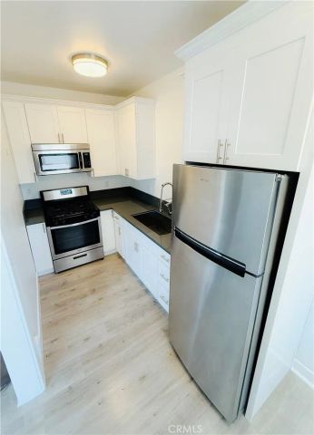 325 W 3rd 507, Long Beach, CA 90802