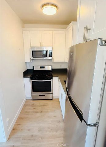 325 W 3rd 507, Long Beach, CA 90802