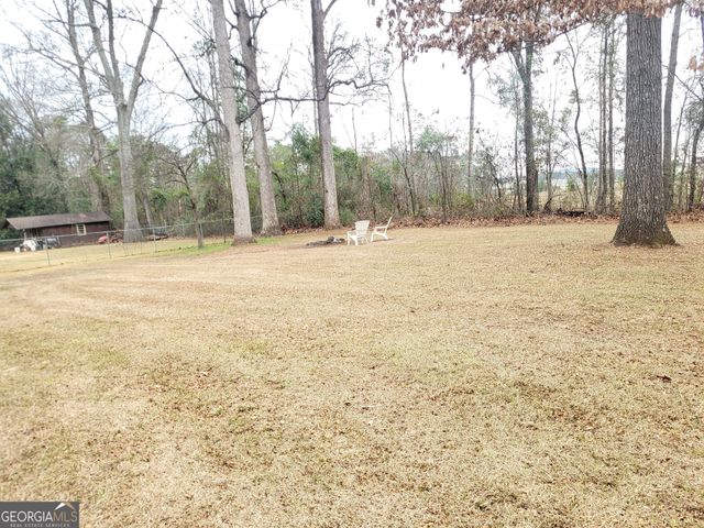 4223 37th Court SW, Lanett, AL 36863