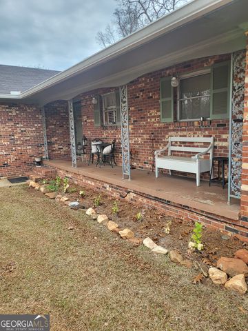 4223 37th Court SW, Lanett, AL 36863