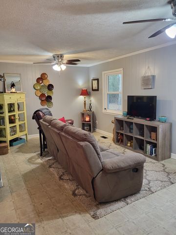 4223 37th Court SW, Lanett, AL 36863