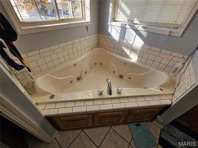 103 Ridgeview Drive, St Robert, MO 65584