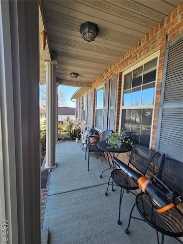 103 Ridgeview Drive, St Robert, MO 65584