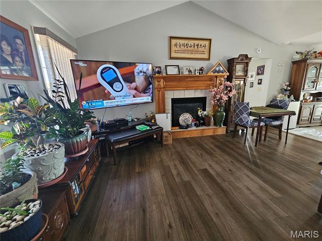 103 Ridgeview Drive, St Robert, MO 65584