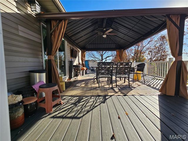 103 Ridgeview Drive, St Robert, MO 65584