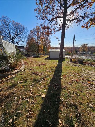 103 Ridgeview Drive, St Robert, MO 65584