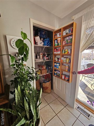 103 Ridgeview Drive, St Robert, MO 65584