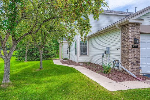 16373 Javari Court, Lakeville, MN 55044
